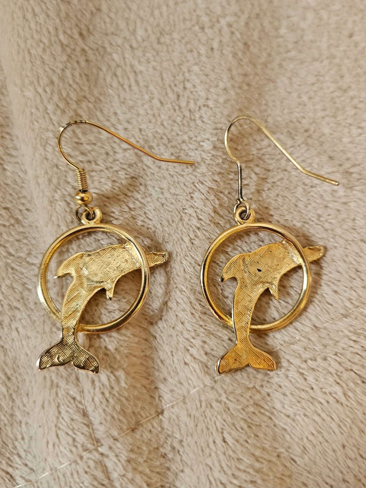 Vintage 70s Gold Tone Dolphin Dangle Earrings Coastal 1 inch