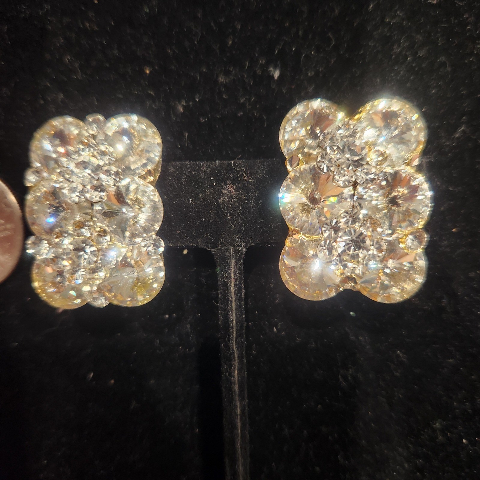 Vintage Clear Crystal Cluster Clip On Earrings Silver Tone Scalloped Statement