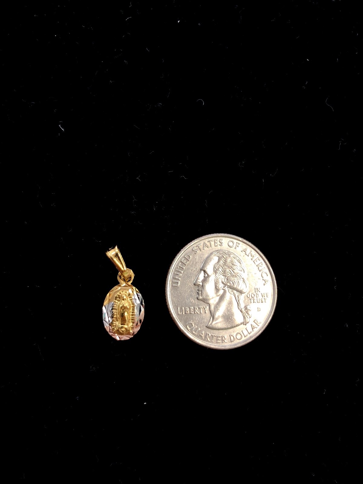 18k Oro Laminado Medalla de Virgen de Guadalupe & Cadena 16″ Para Mujer o Niños