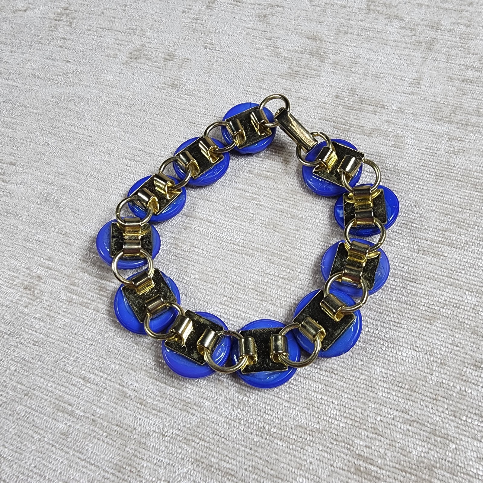 Vintage Button Blue Glass Detailed Image Embossed Bracelet Brass Links 7.5″