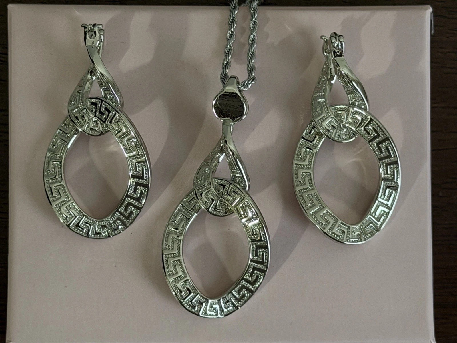 Silver Plated High Quality Jewelry 2 PC Set