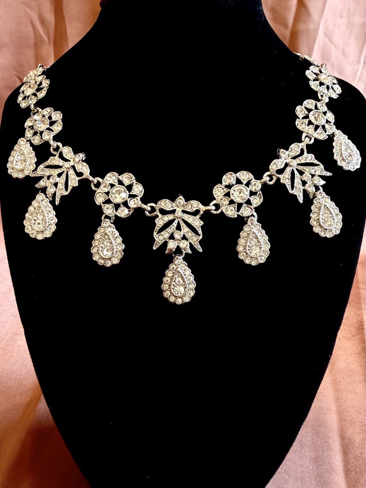 KJL Let Them Eat Cake Full Necklace Marie Antoinette Liz Taylor Kenneth Jay Lane