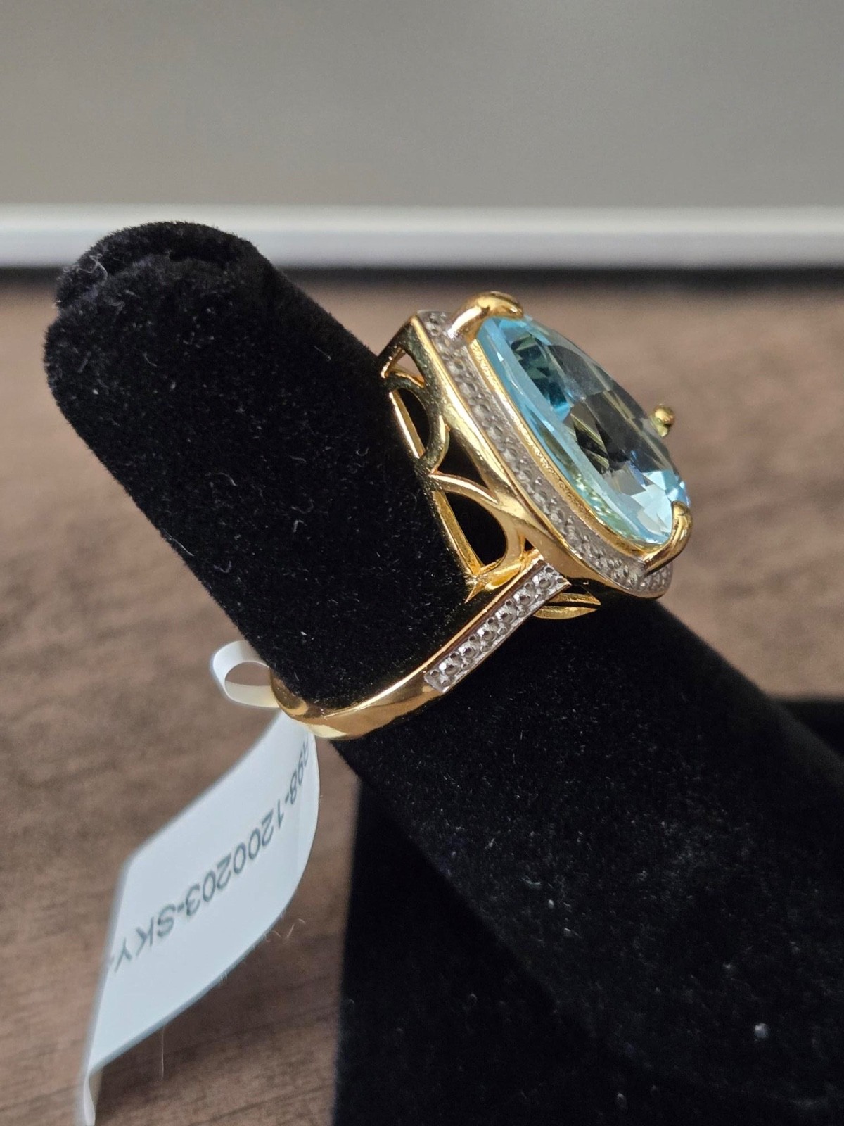 V3 18K Gold over Sterling Sky Blue Topaz Solitaire Ring – Sz 5