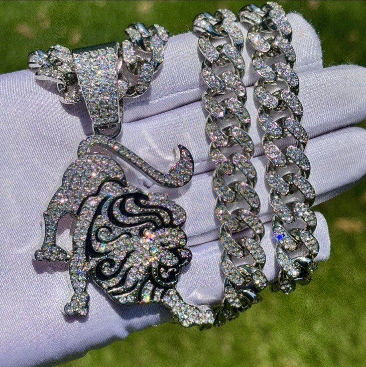 Lion Pendant / Iced out Cuban Link Chain Necklace White Gold Plated