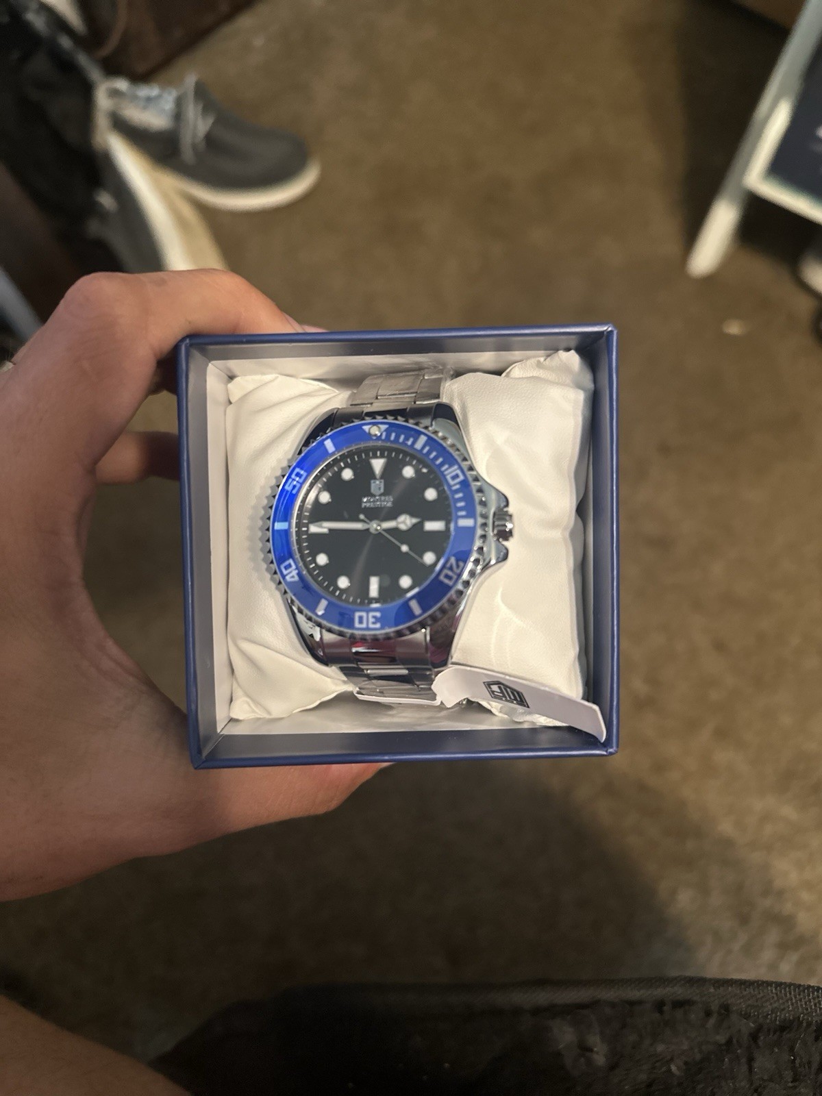 Invicta Men’s Pro Diver Quartz Watch 44-47mm Black Dial Blue Bezel 200m Box