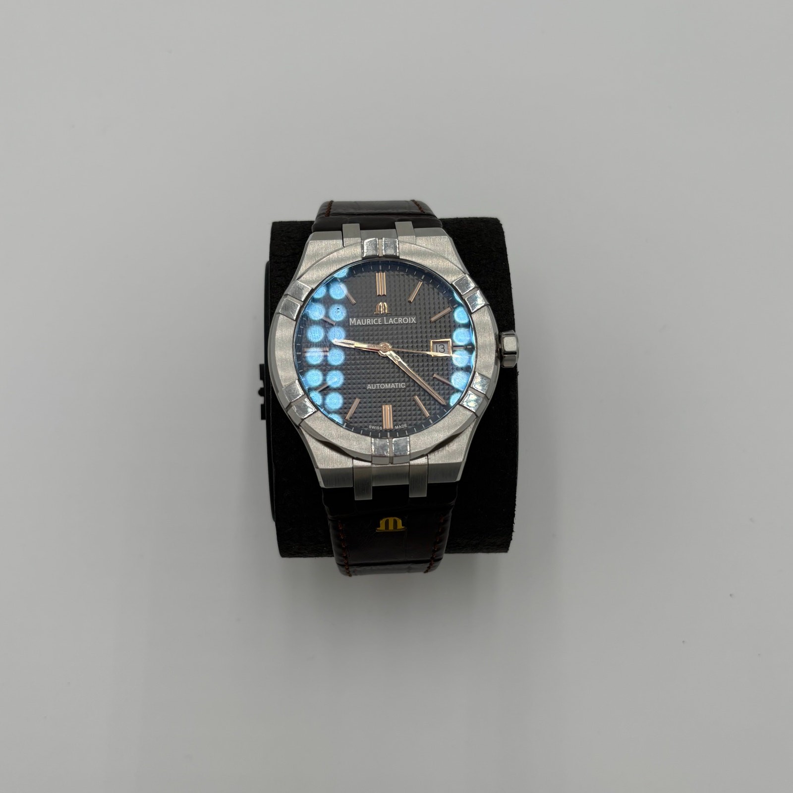 Maurice Lacroix Aikon Automatic Gents 42mm AI6008-SS001-331-1 AI6008-SS002-331-2