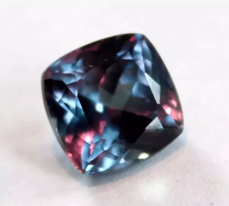VVS Alexandrite Cushion Colour Change 9-11Ct Natural EGL Certified Gemstone