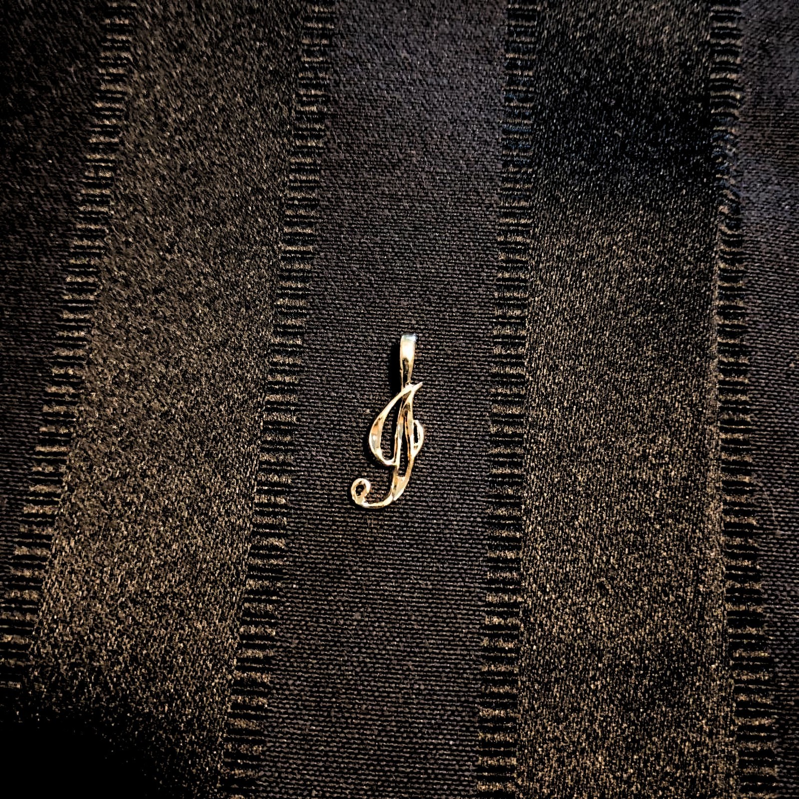 Gold Plated Initial Pendant 24k Yellow Gold Cursive Letters A to Z Diamond-Cut