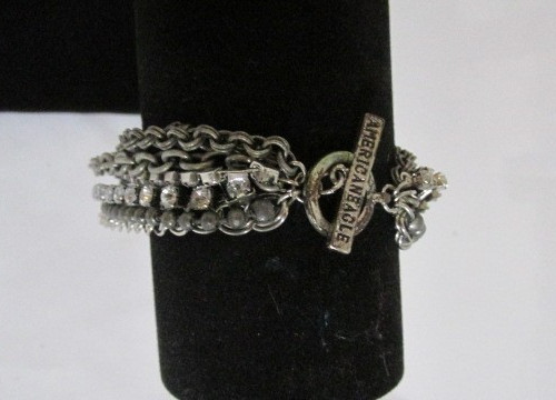 J#26 – American Eagle Outfitters Bracelet, 7 chains thick