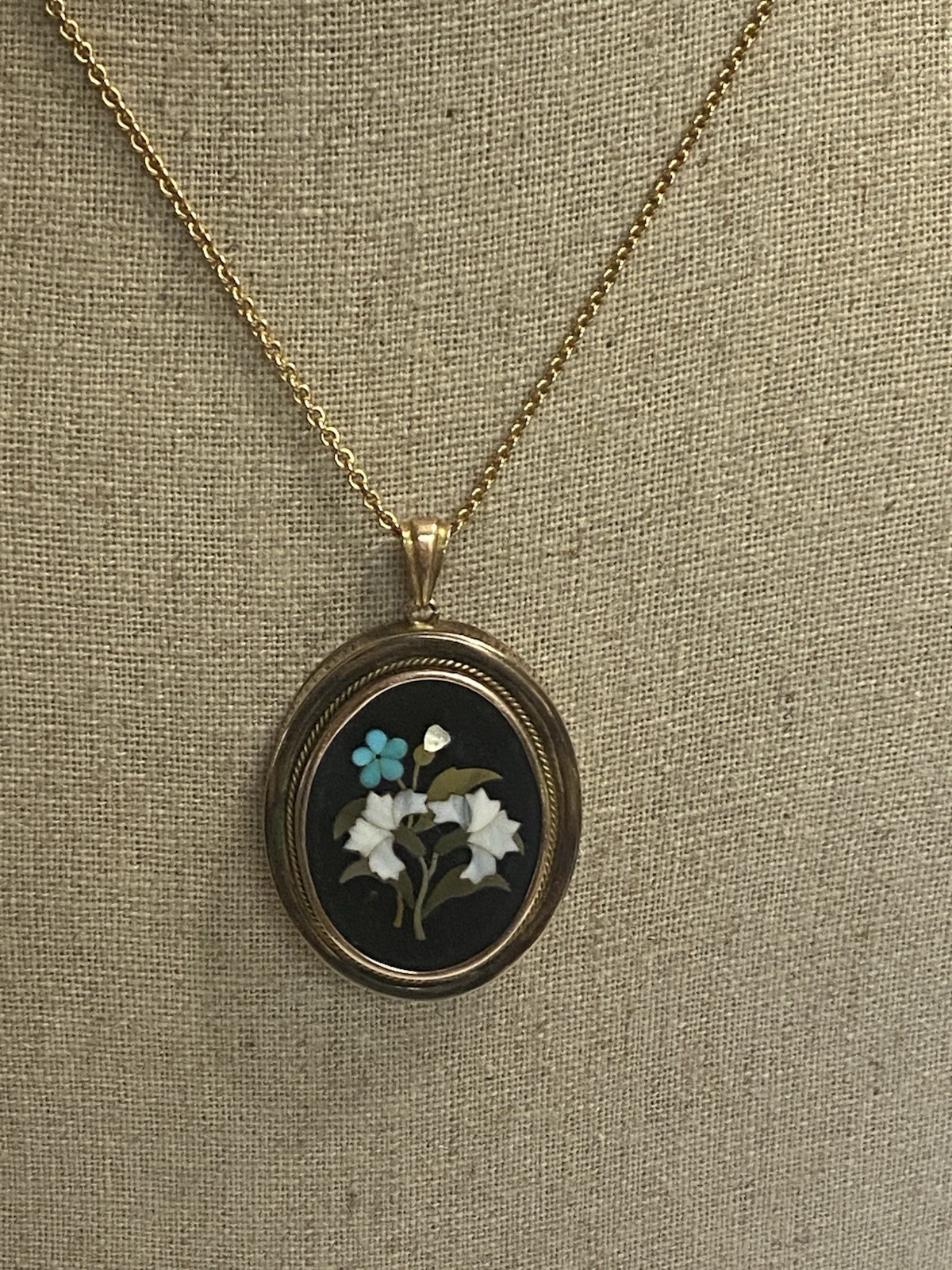 Vintage PIETRA DURA Micro Mosaic Flowers 10k Gold Pendant 18” Chain