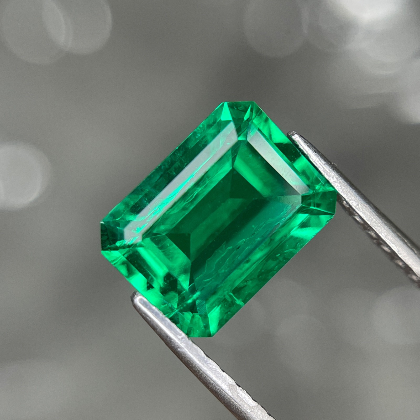 2.4 Ctw Lab Grown Emerald (Hydrothermal) Octagon w/inclusions, 10 x 7.5 (mm)