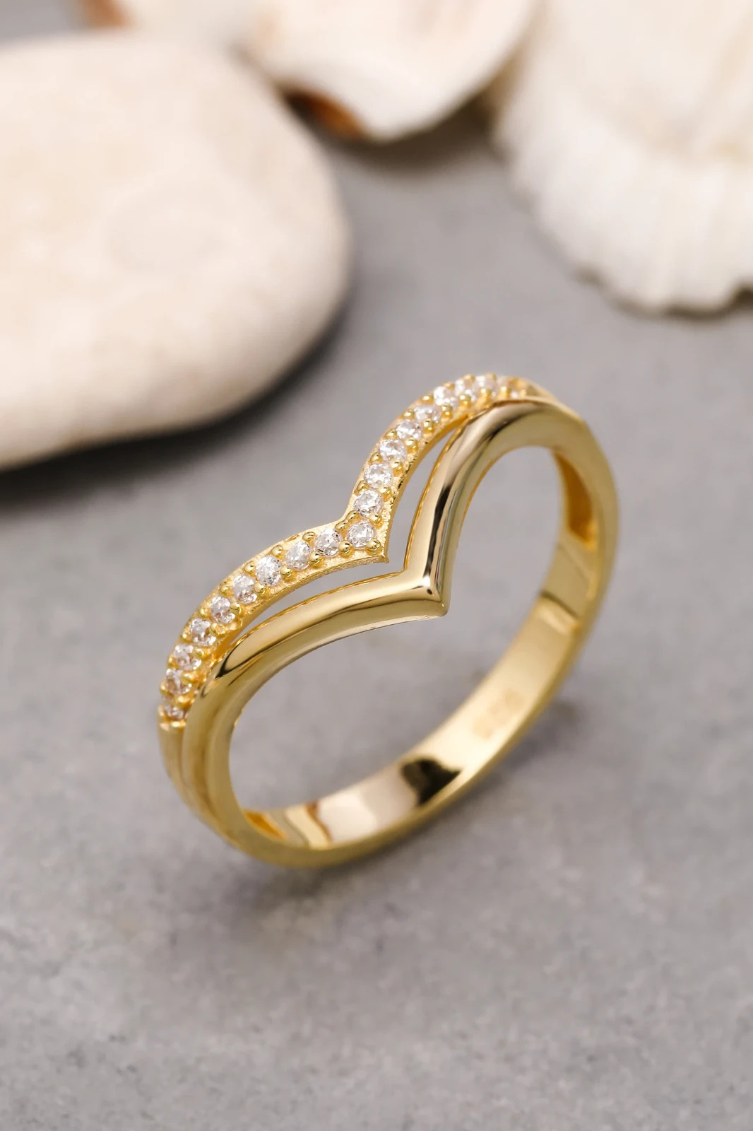 1.85 Ct Round Cut Simulated Diamond “V” Shape Ring 14k Yellow Gold Plated Silver