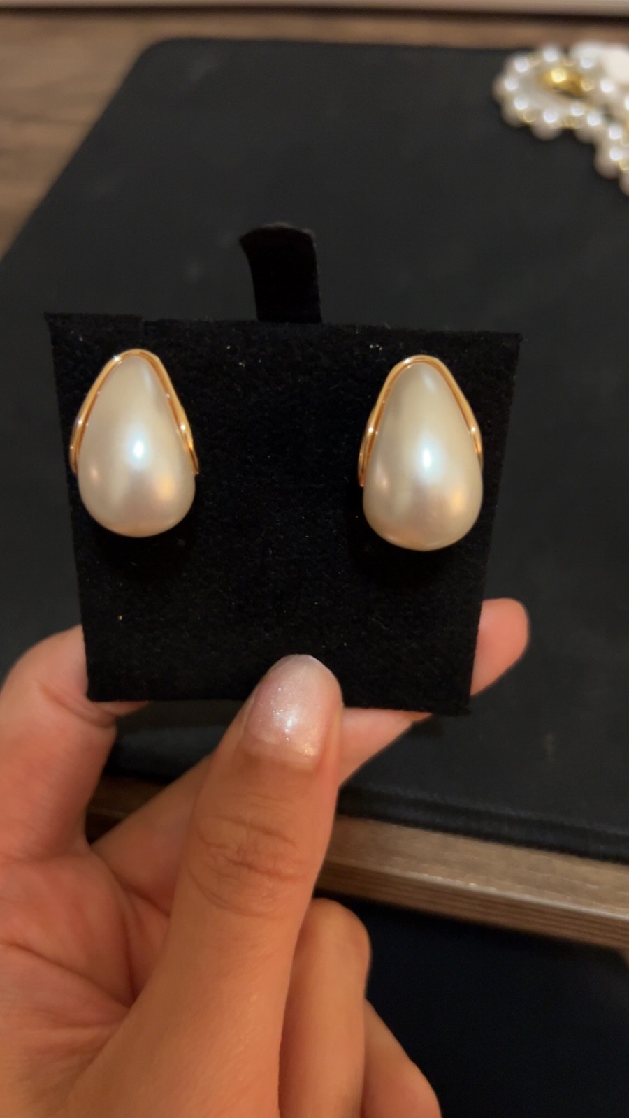 pearl earrings