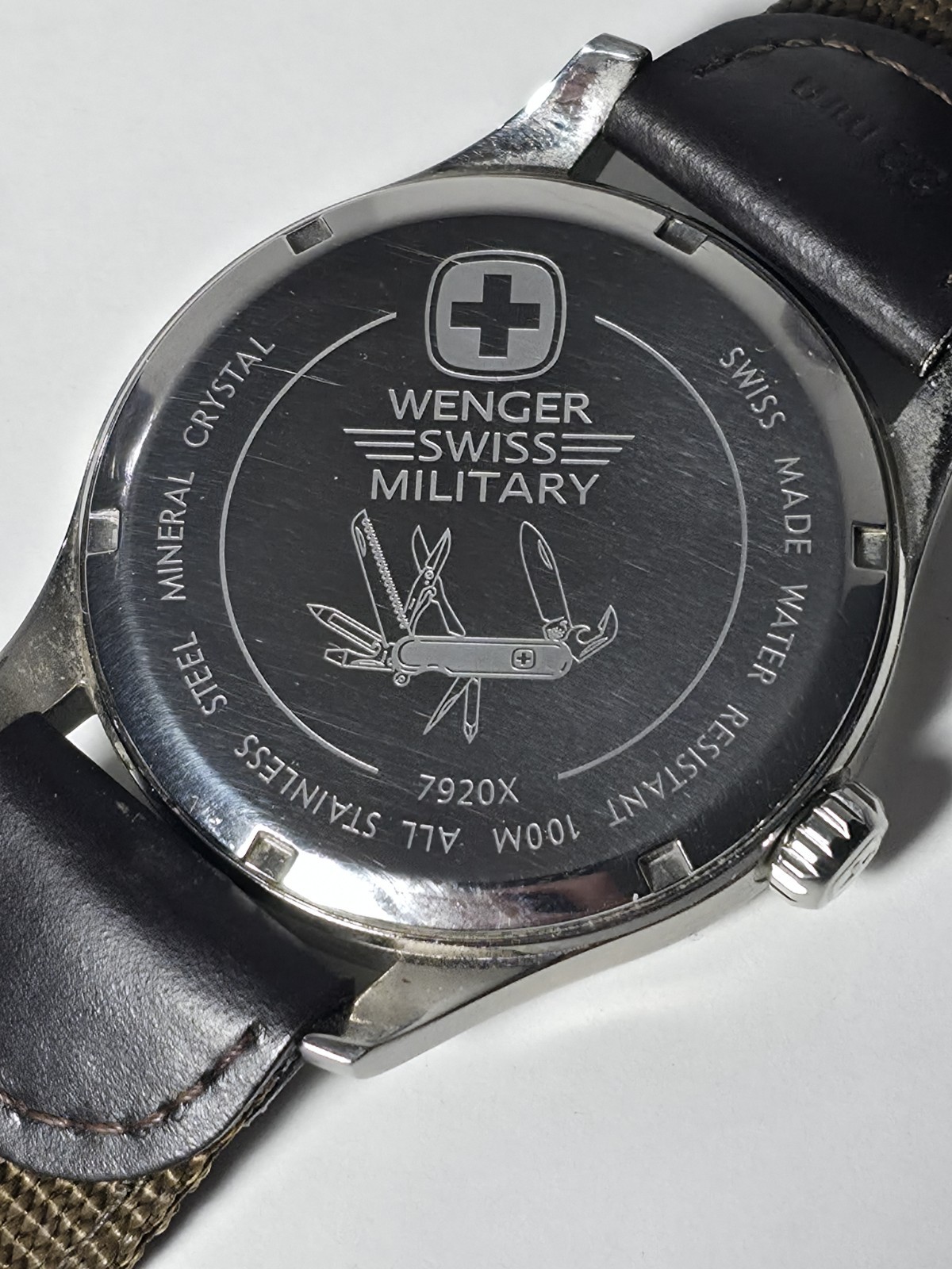 Wenger Swiss Military 7920X Terragraph Mens Watch Gold Face WORKING COMPLETE
