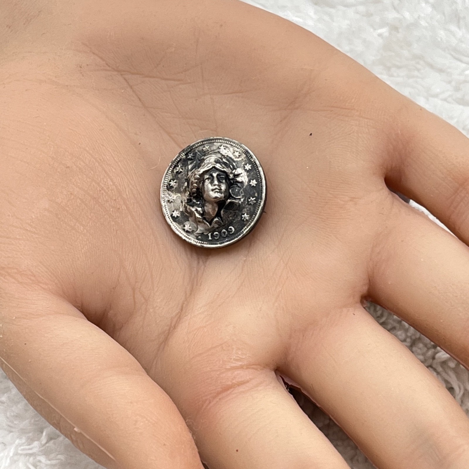 Vintage Antique 1909 Liberty Head Coin Brooch Lapel Pin 3D Face Silver Tone .75″