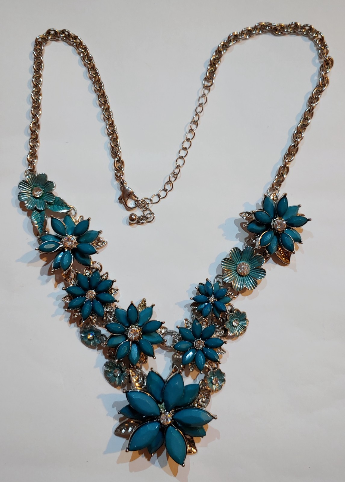 Vtg – Aqua Blue Faux Stones & Clear Rhinestone – From an Estate – Necklace 17 in