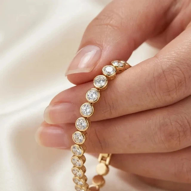 Bezel Set 14K Yellow Gold Round Cut Round Cut Natural Diamond Tennis Bracelet