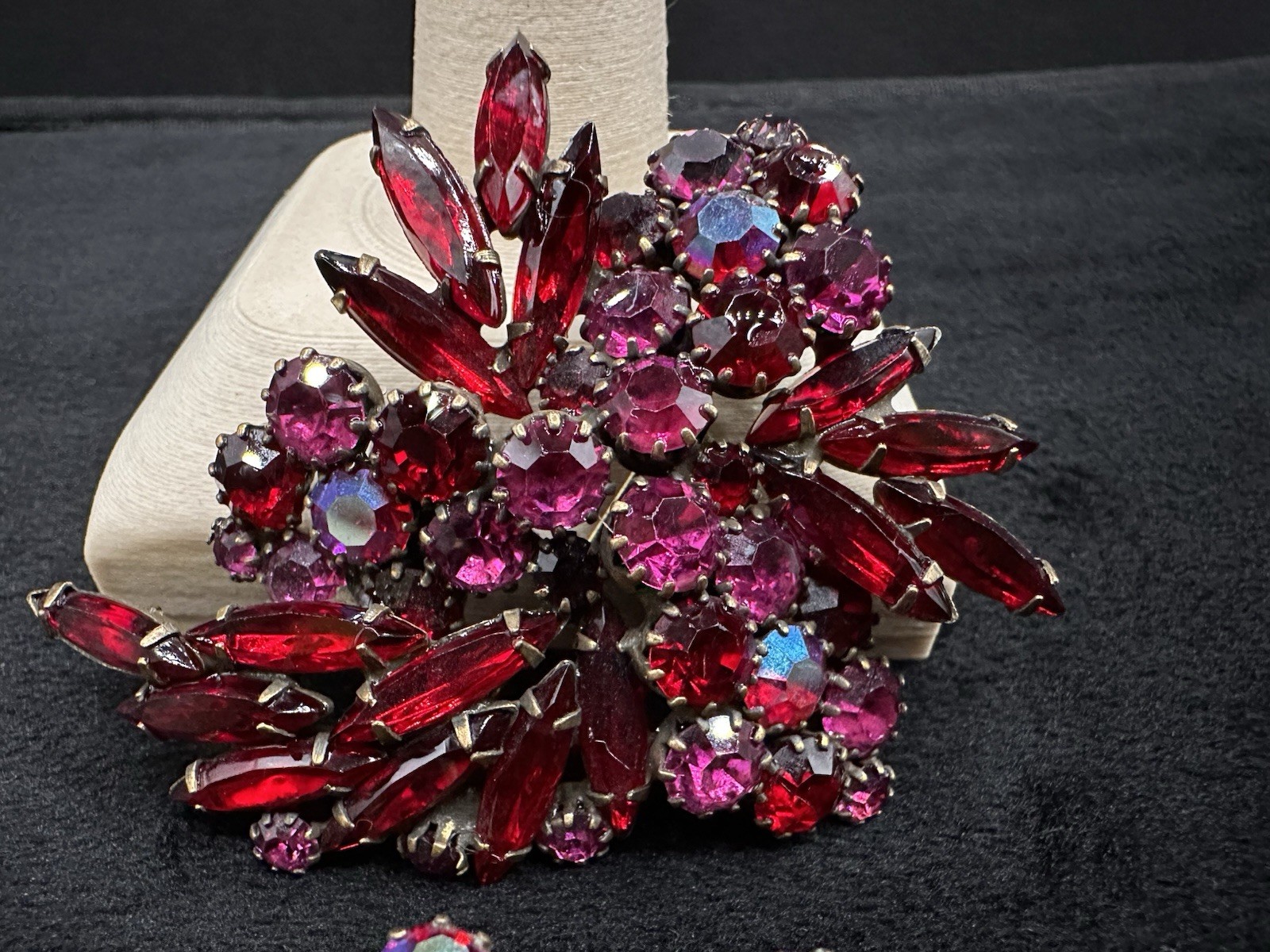 Vintage Estate Regency Aurora Borealis Pink Rhinestone Brooch Pin Clip Earrings