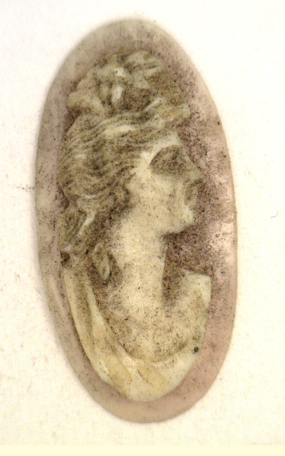 NOS Antique Oval Carved Shell Detailed Cameo Stone Piece 24 mm x 12 mm #ZZ82