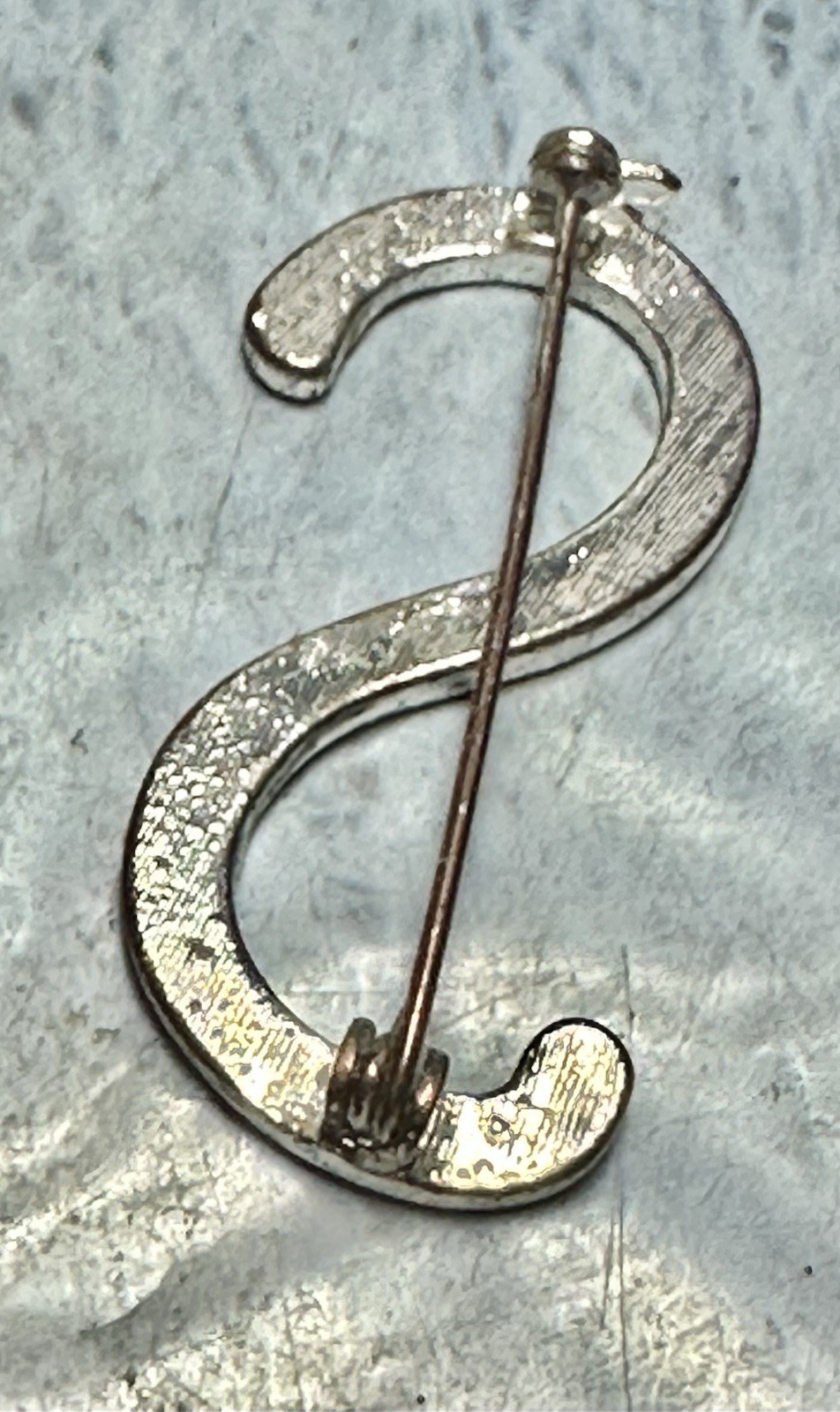 Vintage Clear Rhinestone Initial ‘S’ Silver Toned Brooch/Pin 1″