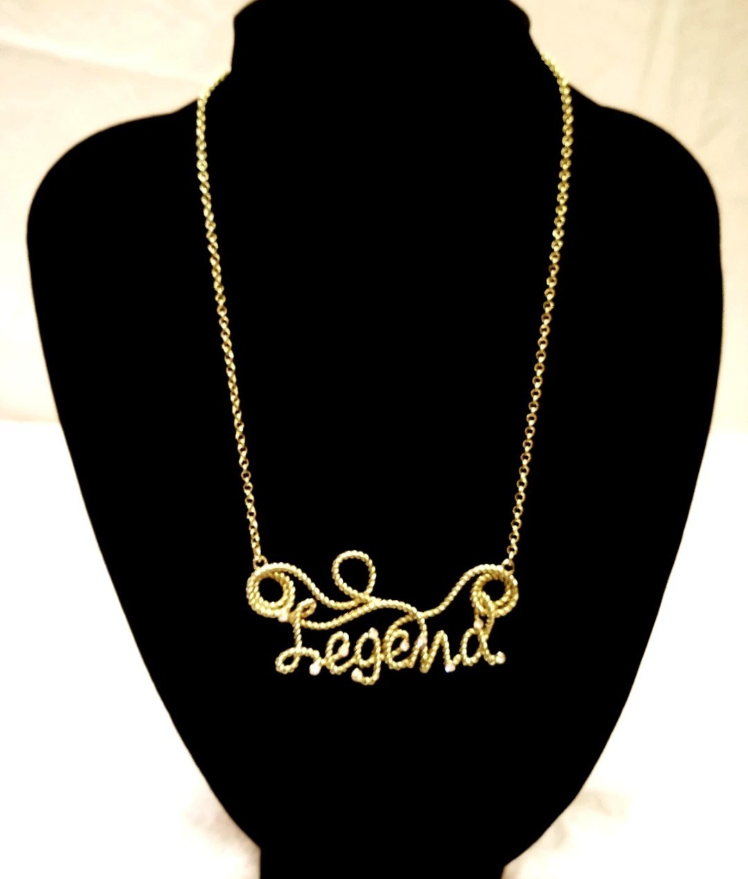 HEIDI DAUS “Rodeo Legend” Crystal Accented 17″ L. Gold-tone Chain Necklace