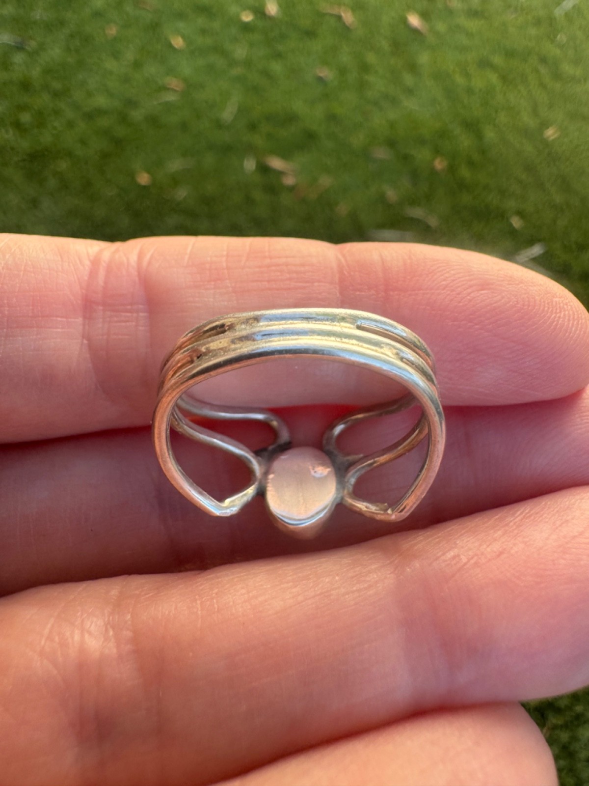 Sterling Silver Oval Opal ring Size 8.75 Neat band style 3.2 grams Estate
