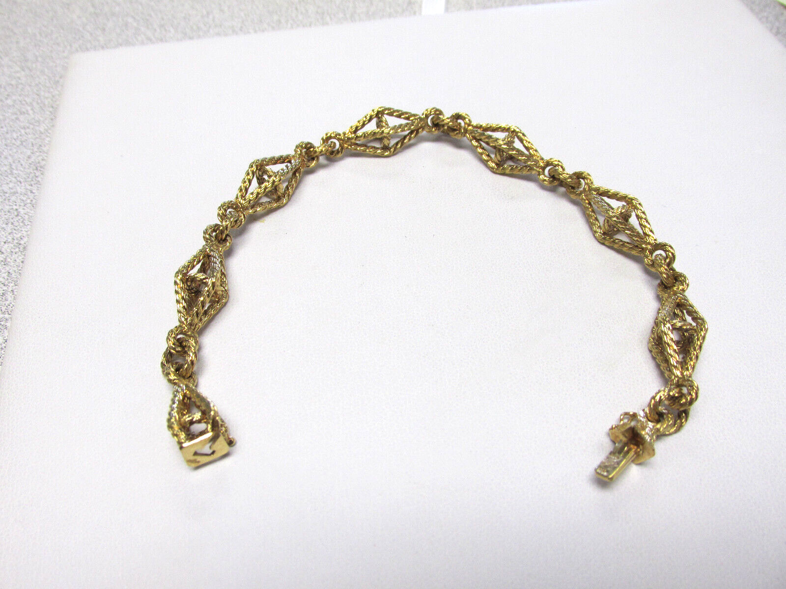 Unique Heavy Duty 18k Gold Chain Link Bracelet 8.25 inch Italy MAKE OFFER