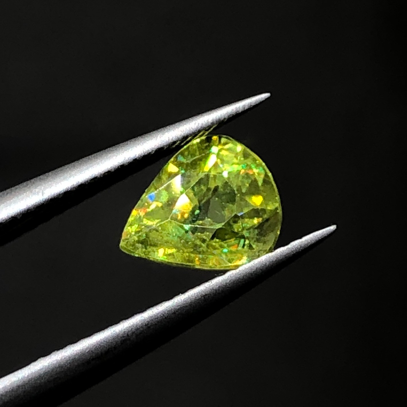 Sphene Titanite Loose Gemstone, 1.35Ct Full Fire Faceted Stone for Pendant