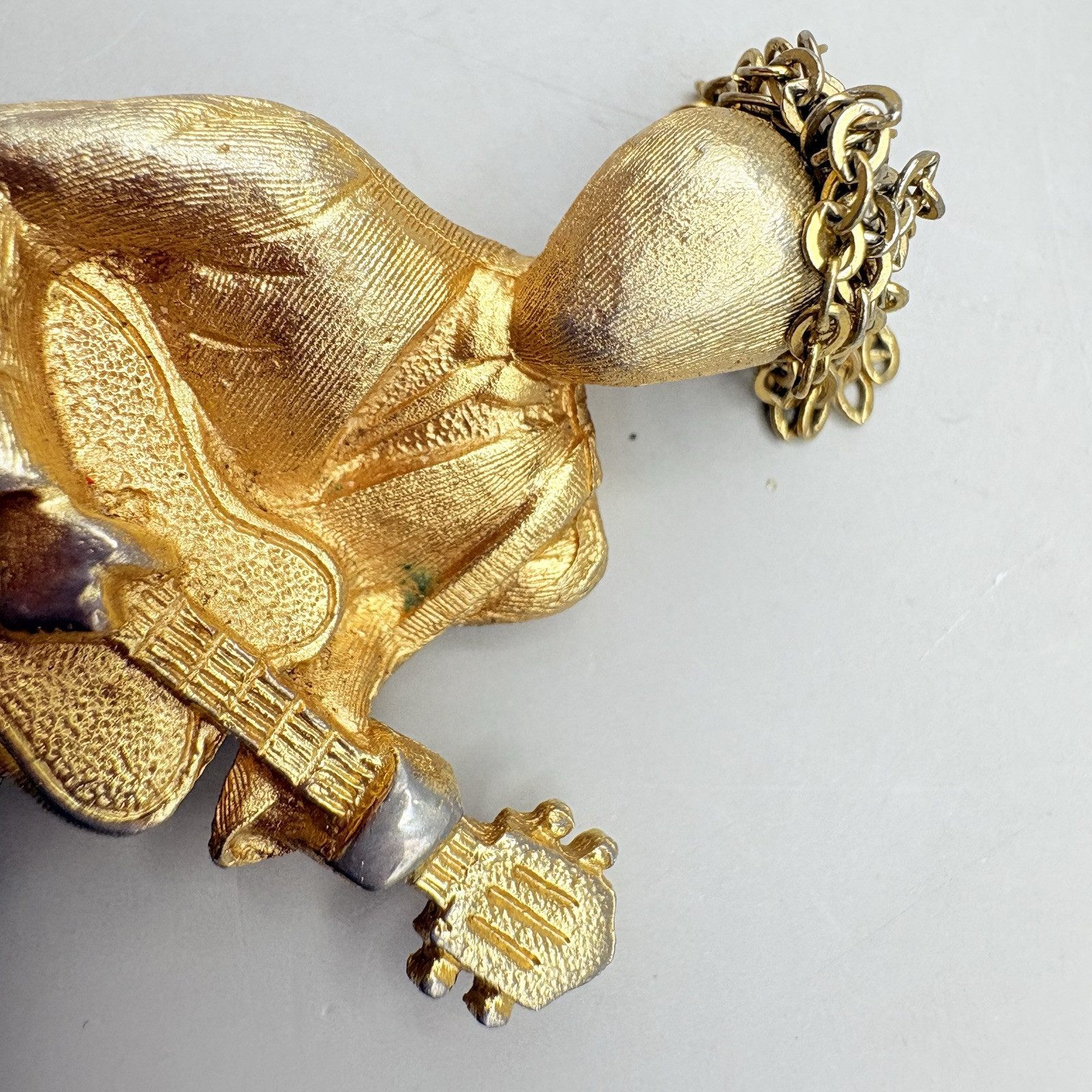 Vintage R. Mandle Guitar Player Brooch | Gold-Tone Musician Pin | 1950s-1960s