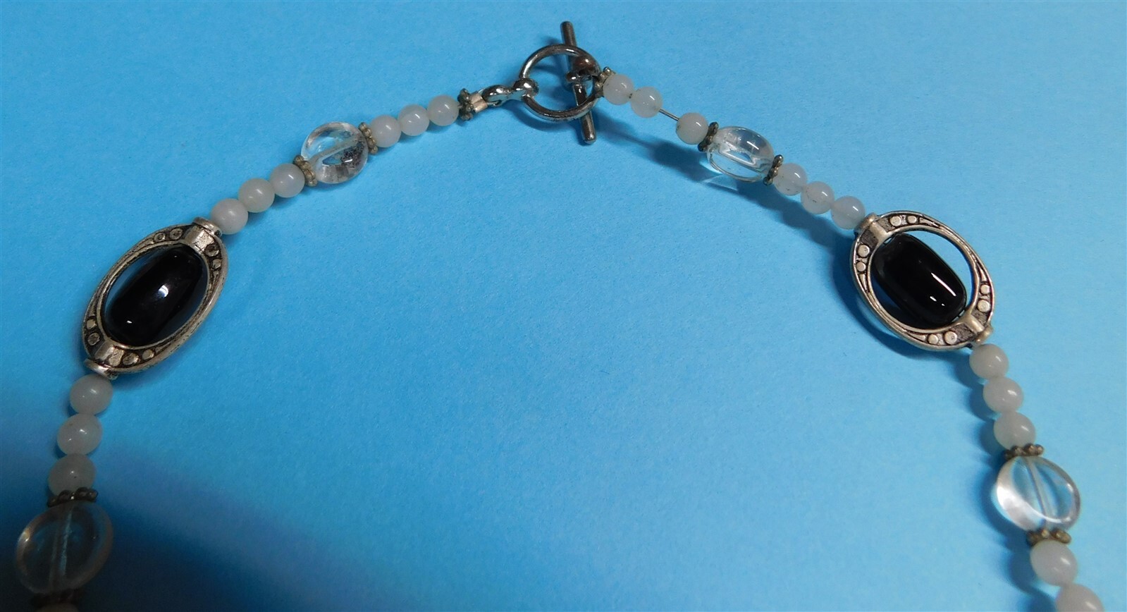 Vintage Polished Stones & Bead Necklace 19 & 1/2 Inches Long
