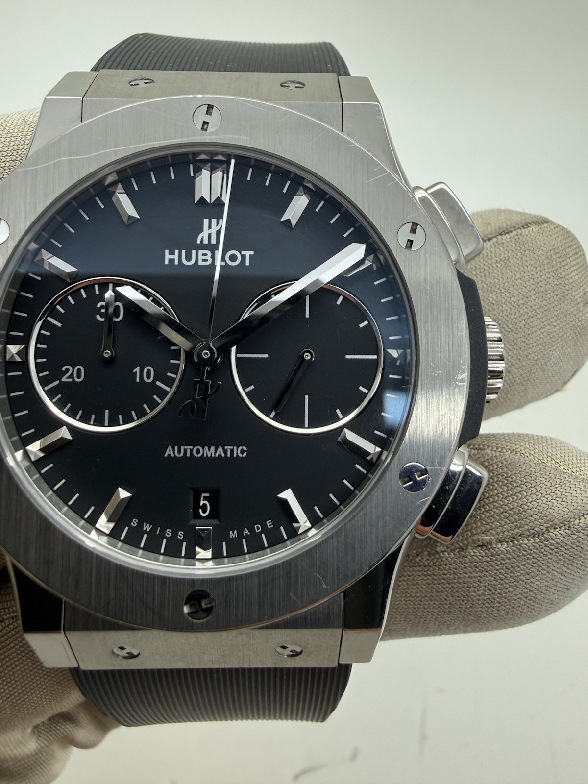 Hublot Classic Fusion Chronograph Auto Titanium Rubber Watch 521.NX.1171.RX B+P
