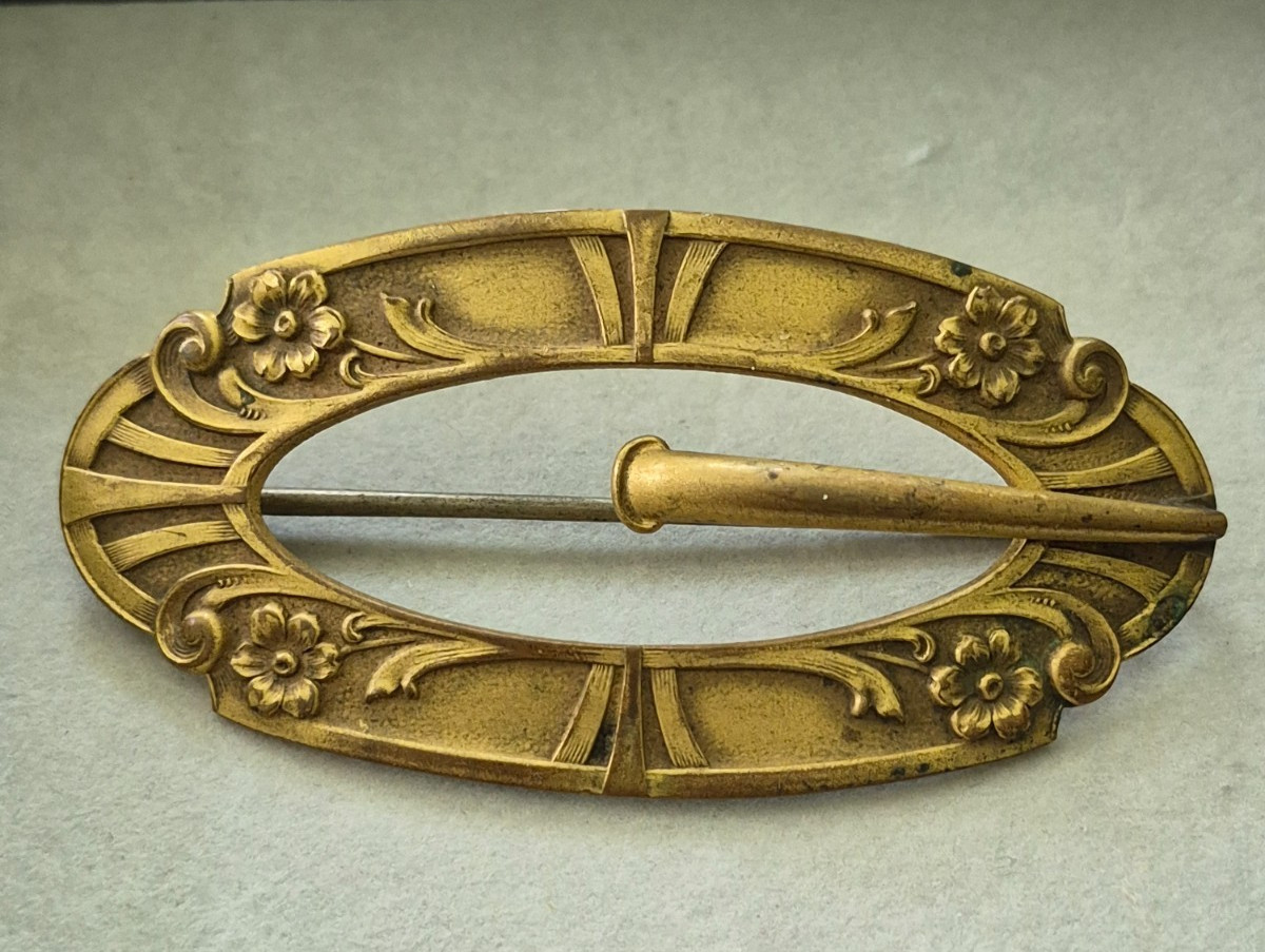 Antique VICTORIAN Brass Sash Brooch Pin Floral Oval Buckle C Clasp 1890s