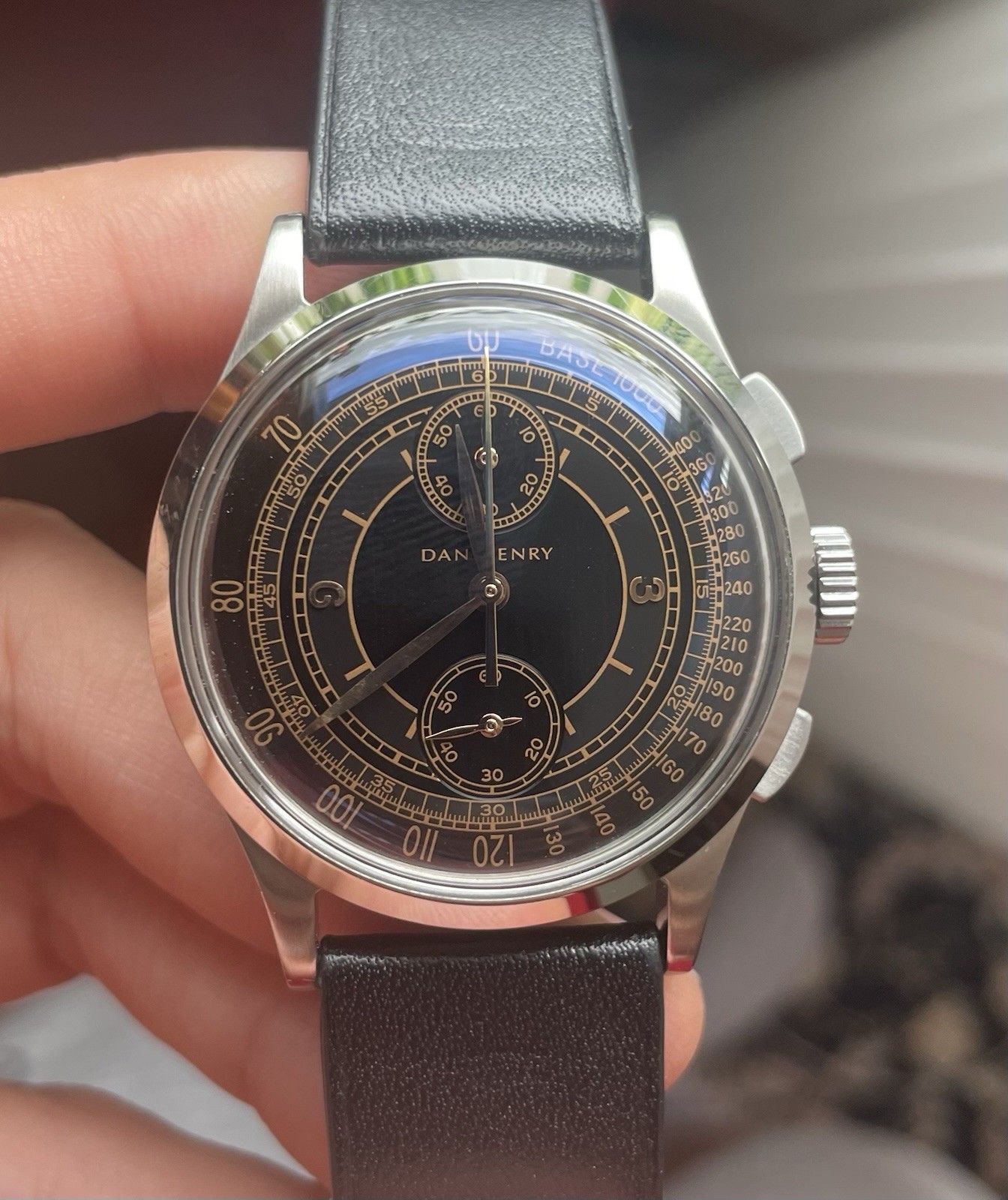 DAN HENRY 1937 Gilt Dress Chronograph