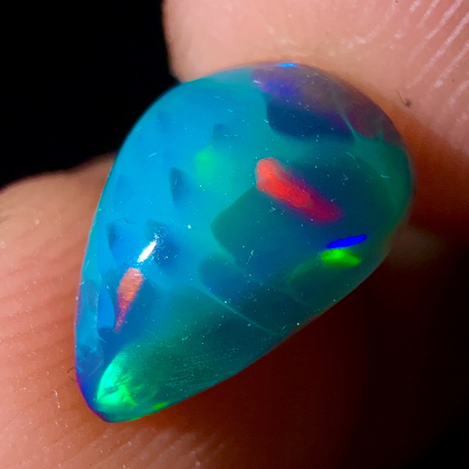 opal gemstone, Natural black fire opal, Ethiopian opal cabochon 1.85 Ct 10×7 mm