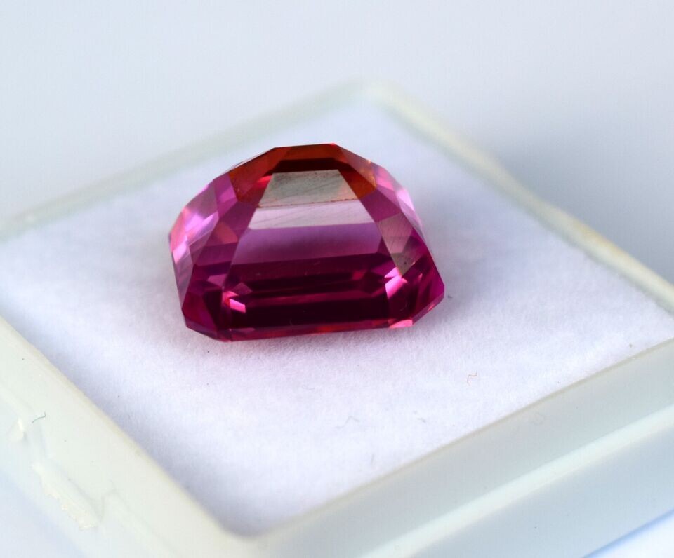 Flawless Natural Sapphire (Pitambari) Emerald Shape Certified 15.45 Ct Gemstone