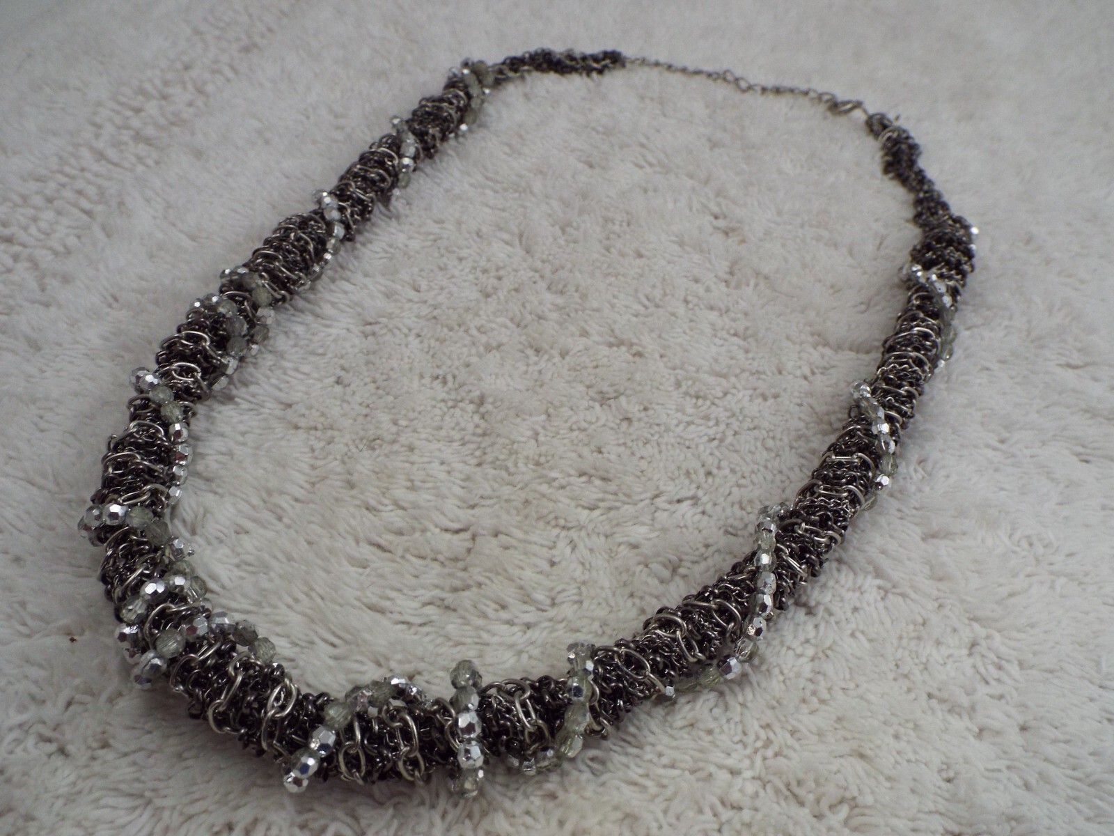 Silvertone Wrapped Chain & Bead Necklace (F46)