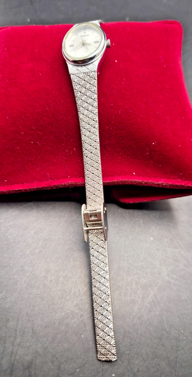 Rare Vintage PULSAR Ladies Dainty Silver Tone Dress Watch-VGC/Working