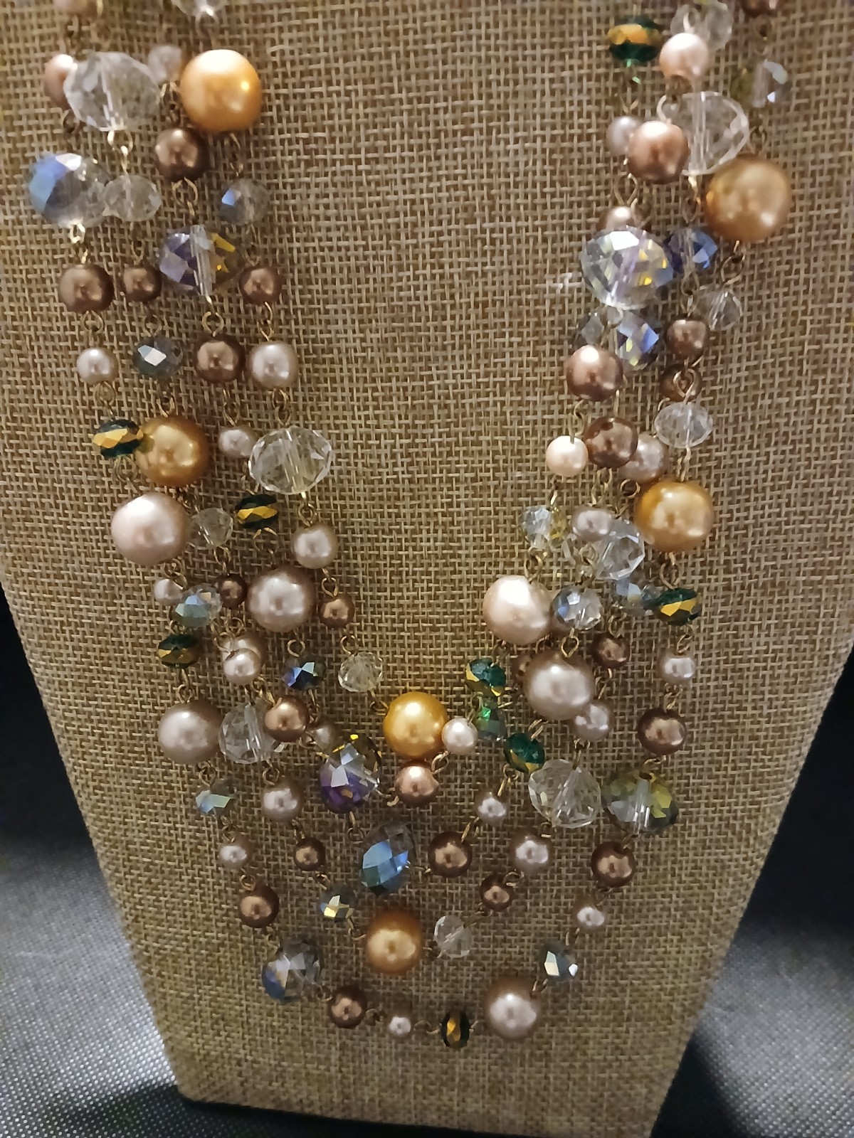 Ladies Fashion Necklace Goldtone Beaded