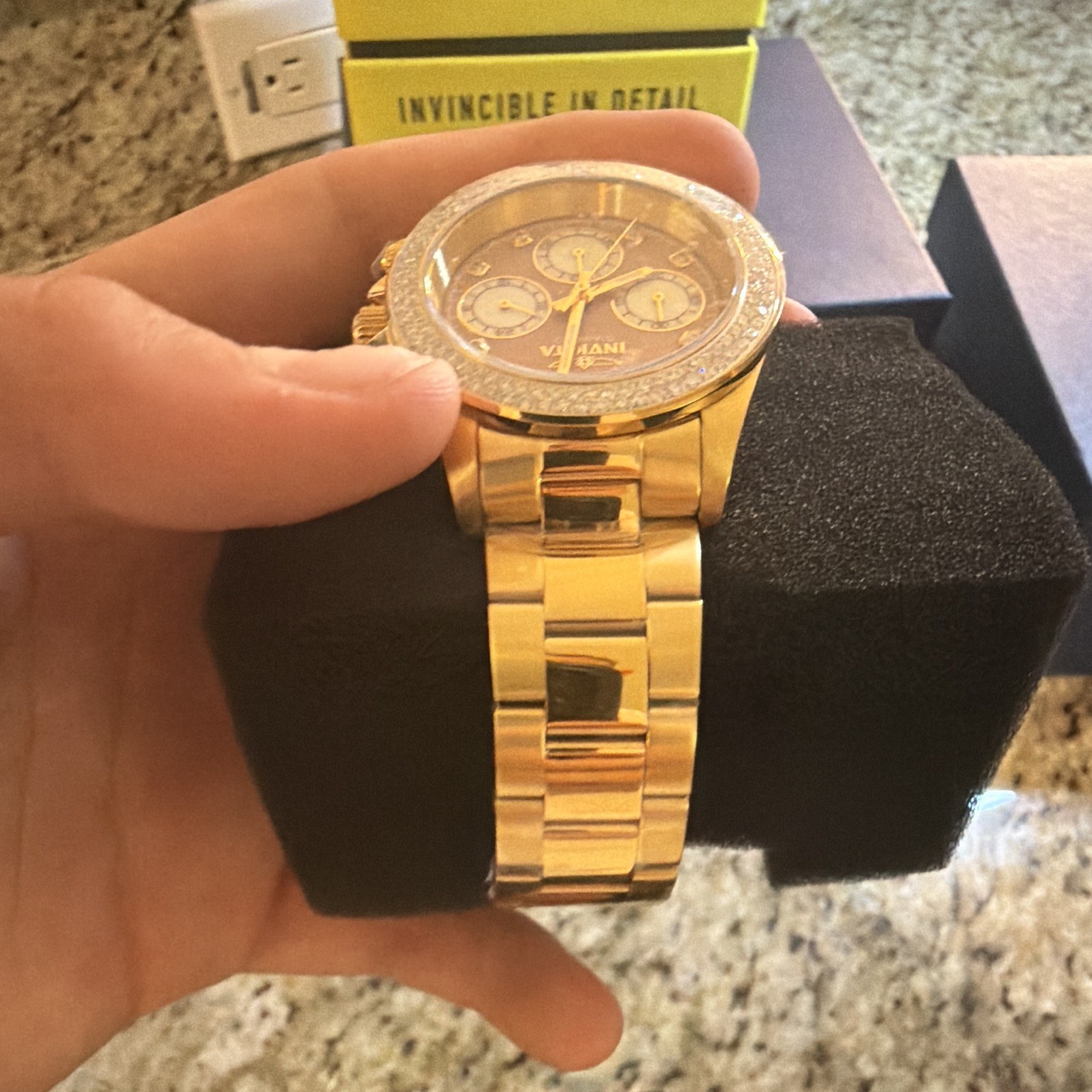 Invicta 48757: Gold watch, 160 bezel diamonds, pink mother-of-pearl dial