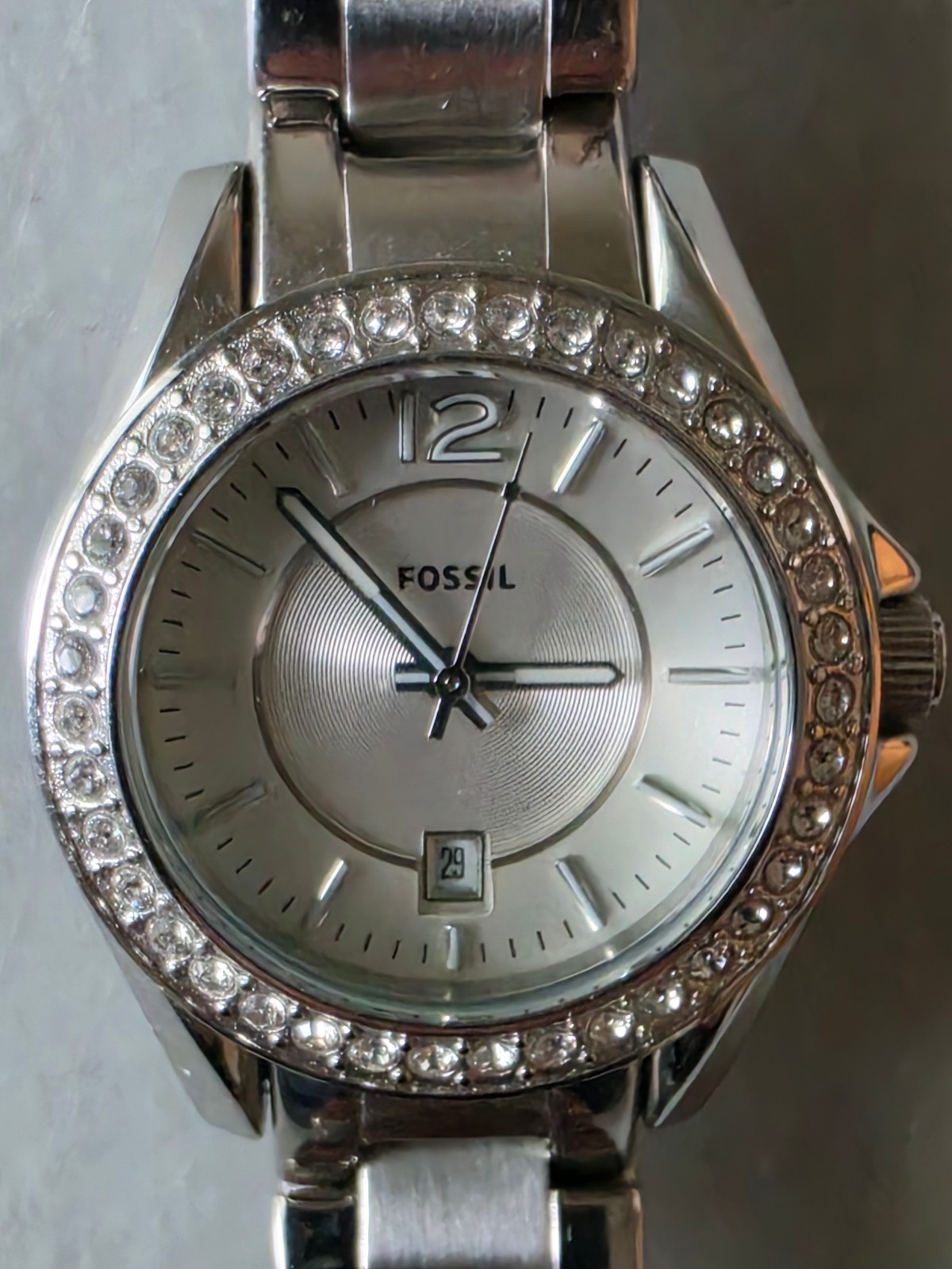 Fossil Womens Crystal Mini Riley Wristwatch Silver ES-2879 – Needs Battery