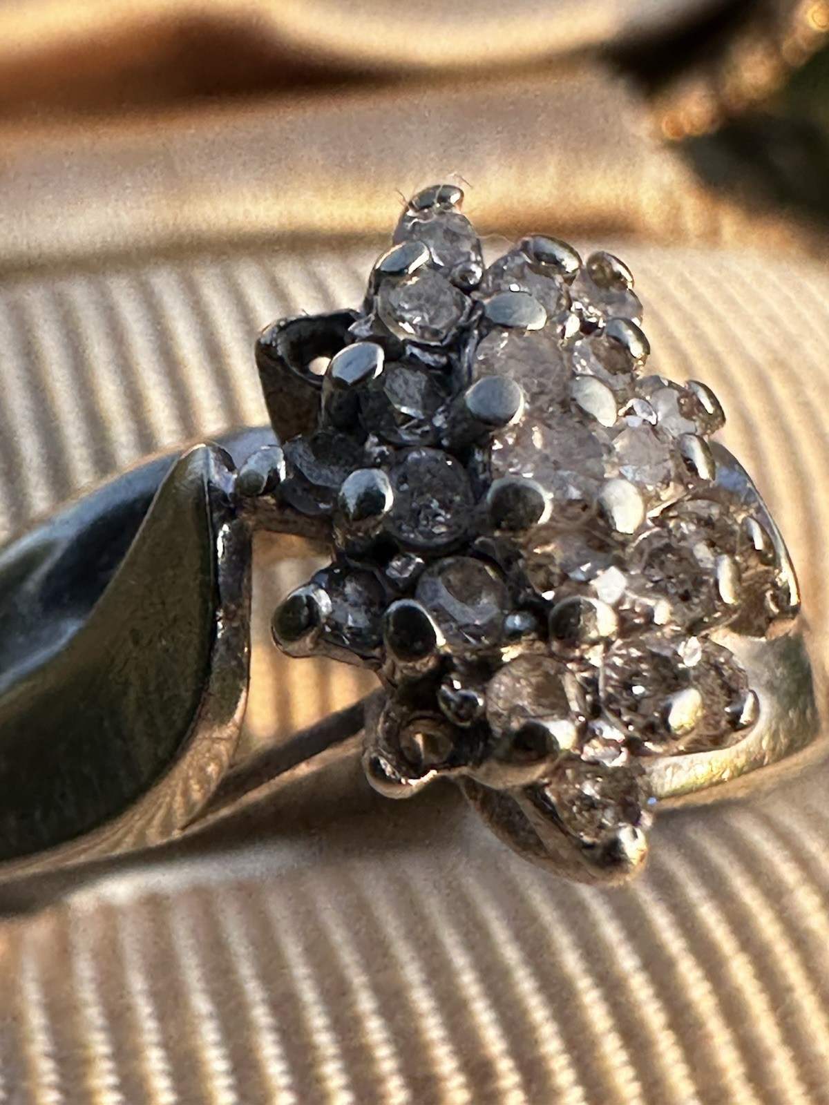 *read* Vintage Diamond Cluster Ring In 10k White Gold Size 7 2.85 Gram