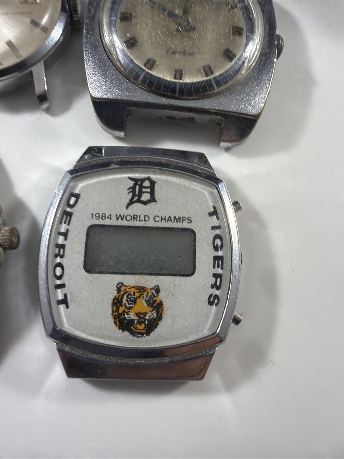 Lot Of 18 Vintage Watch Mechanical And Quartz Men’s Recta Contex Bulova Elgin ++