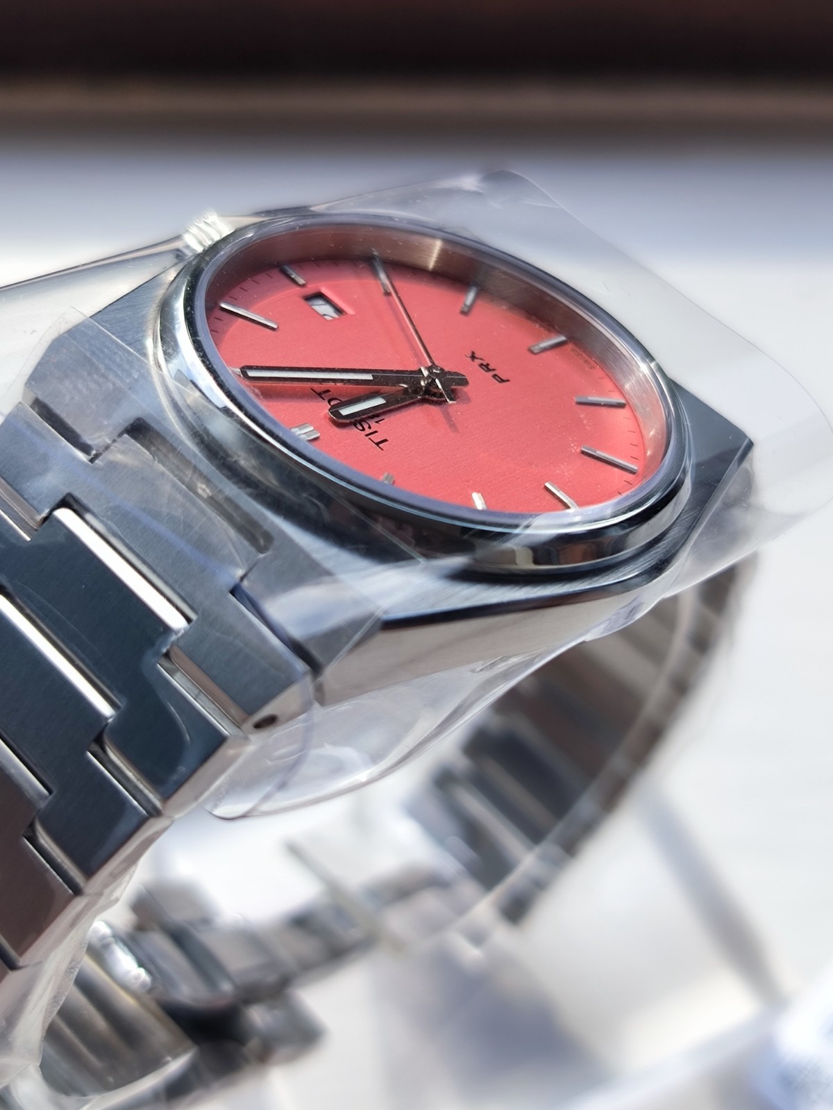 Tissot PRX, amazing and rare 35mm pink dial. Brand new and unworn. Perfect gift.
