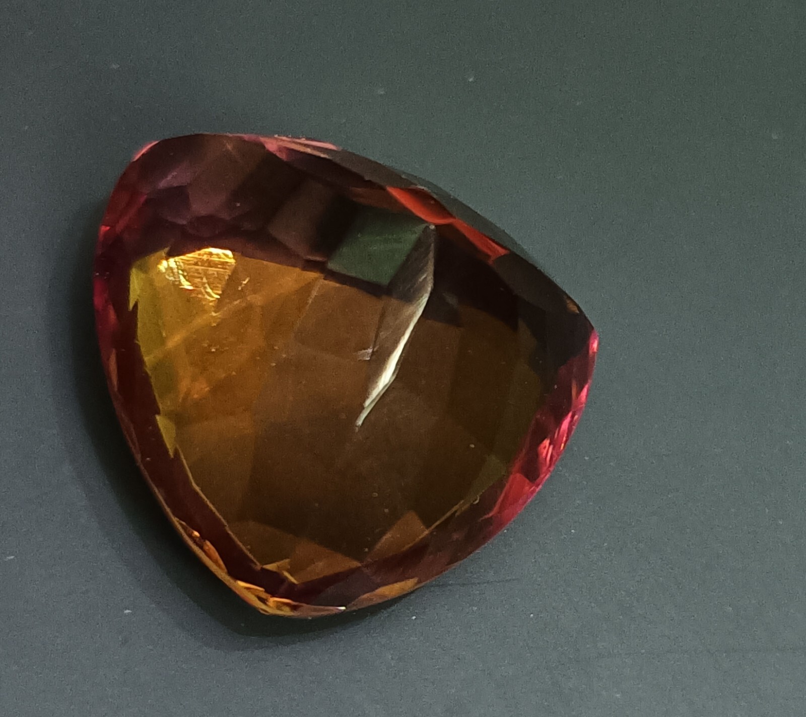 Certified 40.55 Ct Natural Trillion Cut Zultanite Color Changing Loose Gemstone