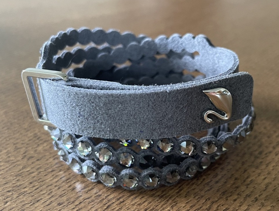 Swarovski Crystal Slake Bracelet 5512509 Grey / Choker Necklace Alcantara Fabric