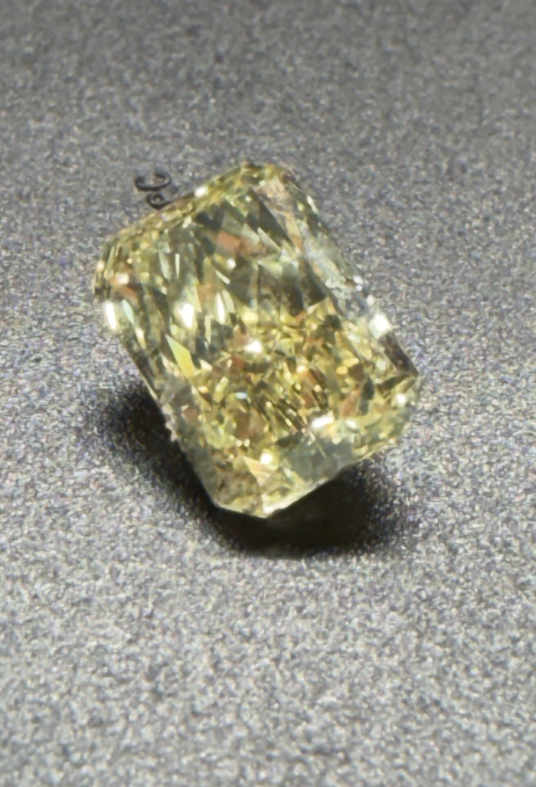 1.02 Carat IGI Certified Vs1 Fancy Intense Yellow Radiant Lab Grown Diamond