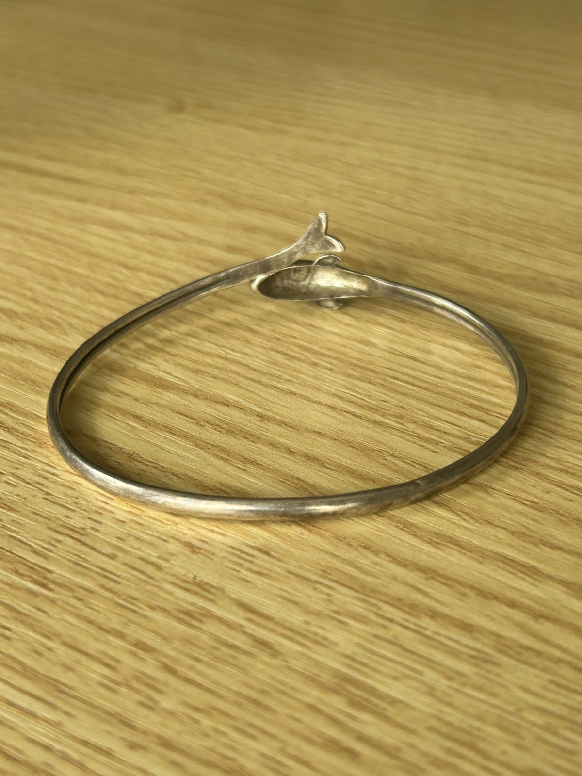 Vintage 925 Sterling Silver Dolphin Wrap Around Bypass Cuff Bracelet 9”