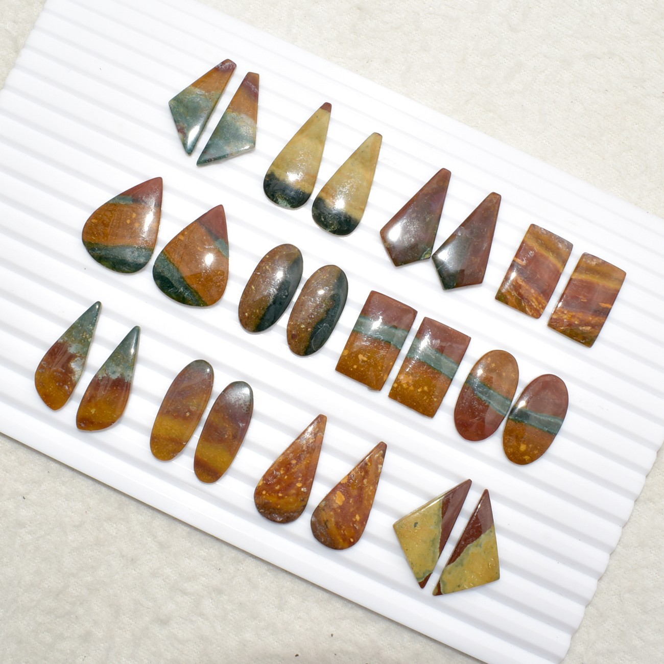 Natural Blood Stone Matching Pair Cabochon Loose Gemstone B502