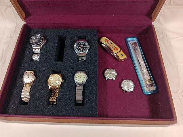 Vintage 6 Slot Watch Storage Box With Helbros Watch Face