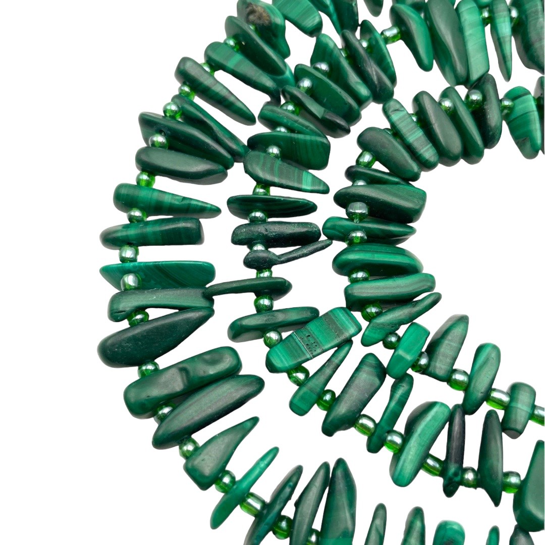 Natural Malachite Pebble Slice Stick Points Size 10-22mm 15.5” Strand